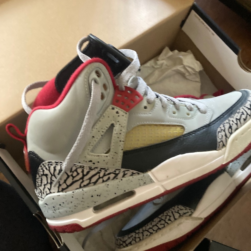 Women’s shoes